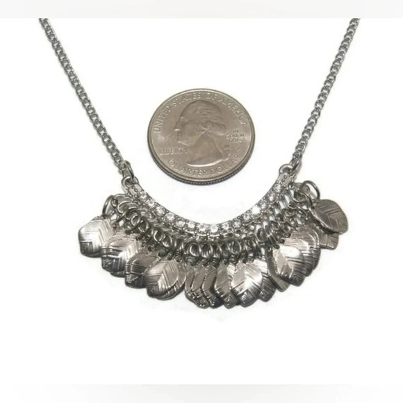 Vintage Silver Tone Small Necklace - Picture 6 of 6